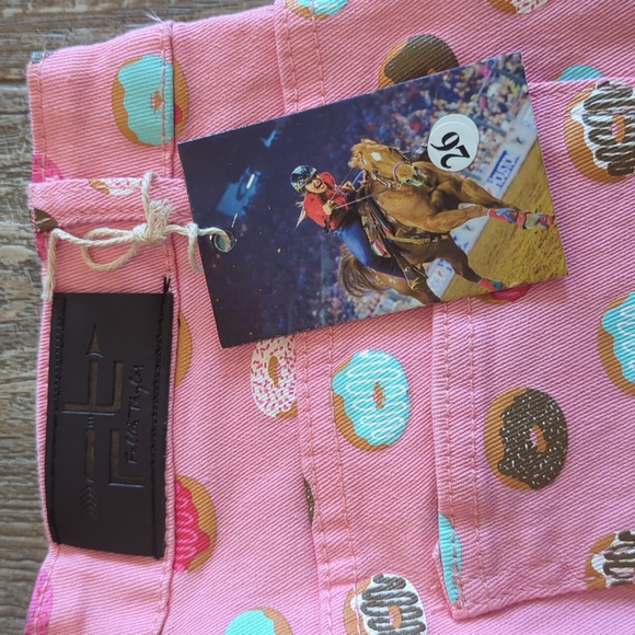 RANCH DRESS'N Fallon Taylor "pink donut" print bootcut rodeo jeans sz 26 NEW/NWT - Picture 10 of 11